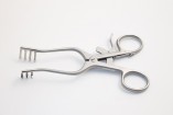 WEST RETRACTOR