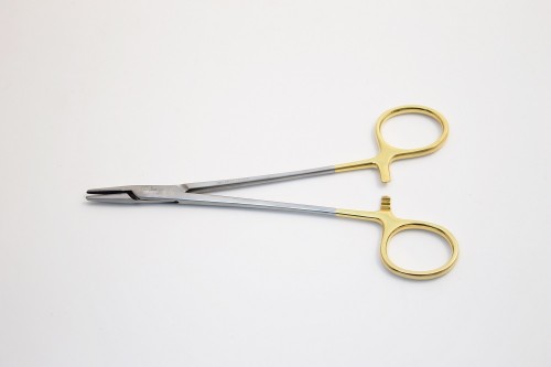 Crile Wood Needle Holder